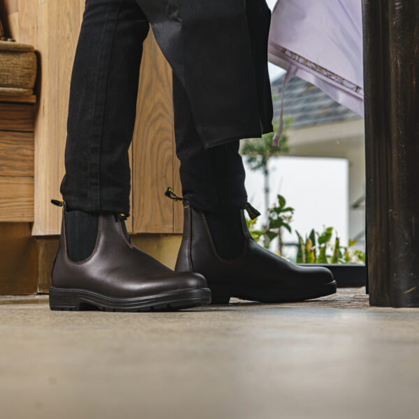 REBEL Urban Retro Classic Chelsea Boot Rustic Brown - Image 3